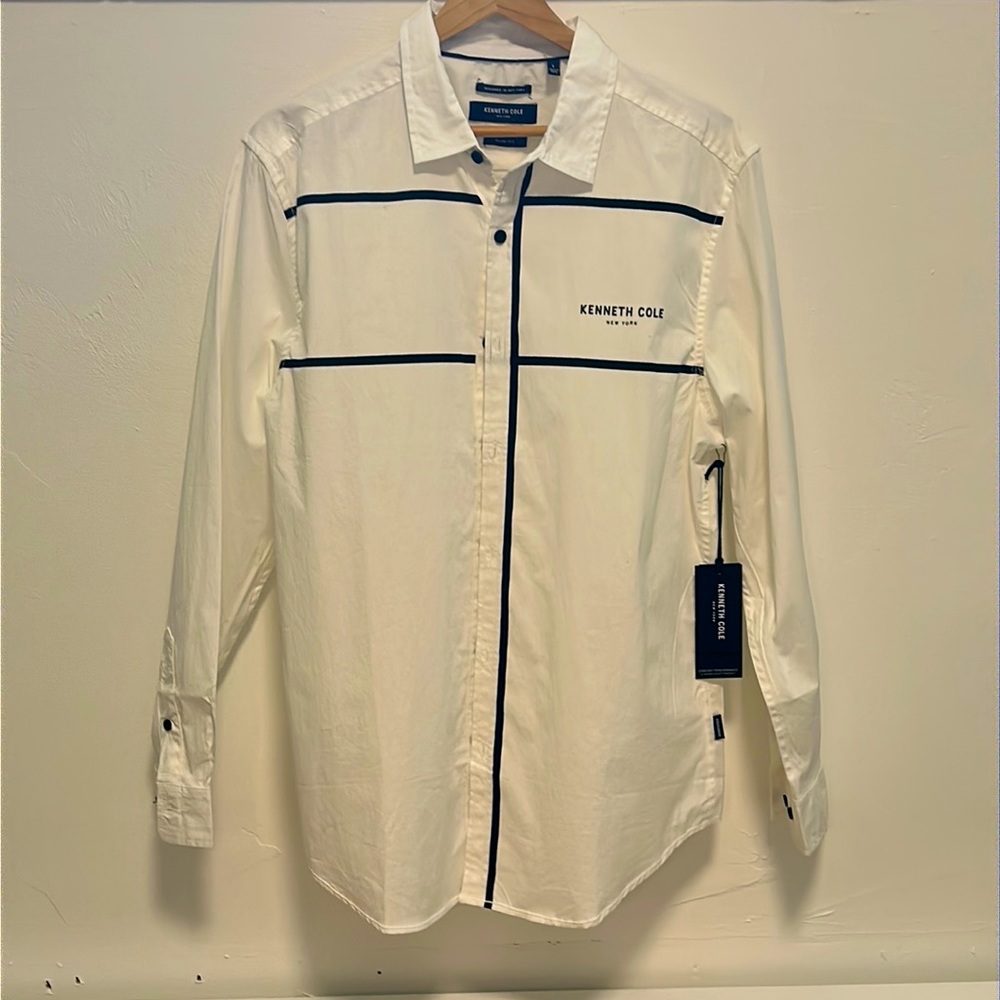 Kenneth Cole Slim fit, size US Large men’s dress shirt.  New, never worn.